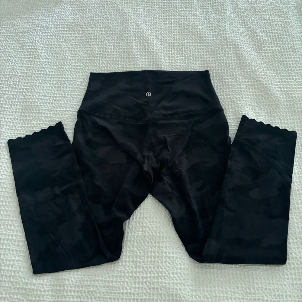 Lululemon yoga pants